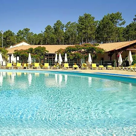 ホリデーパーク Village Le Marin 3*