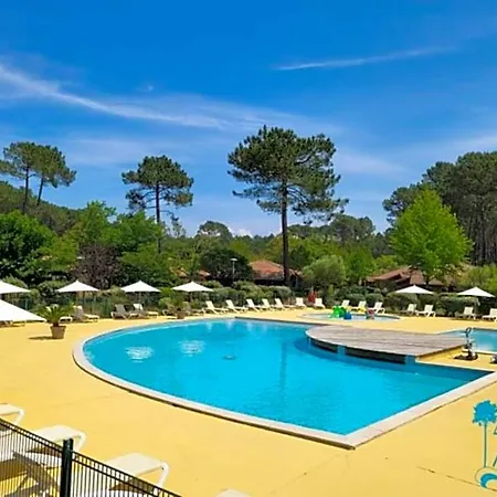 ホリデーパーク Village Le Marin スーストン